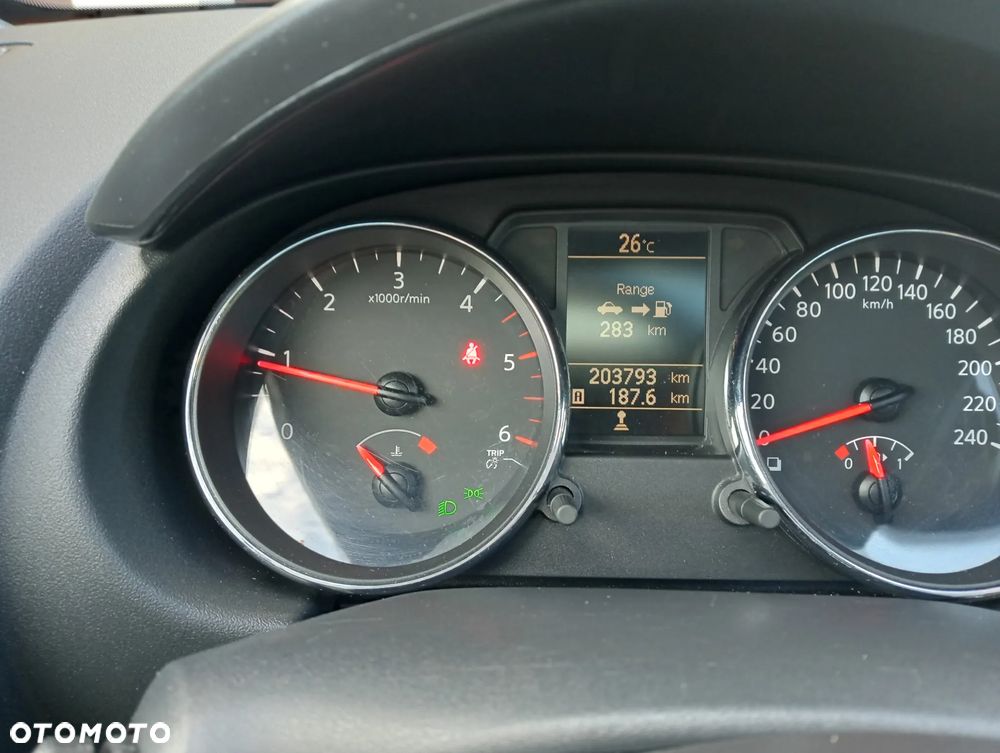 Nissan Qashqai 1.5 dCi Tekna - 18