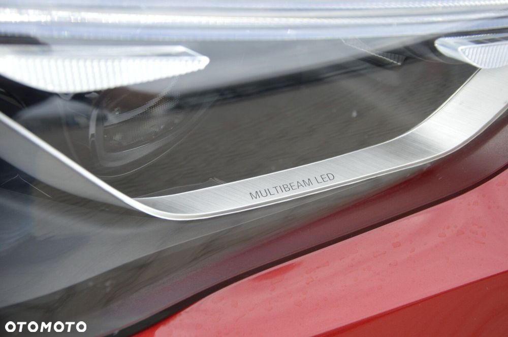 Mercedes-Benz GLA - 12