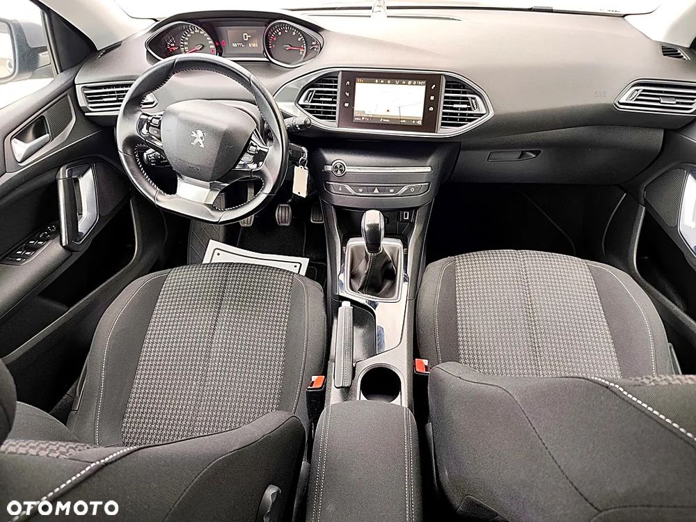 Peugeot 308 - 19