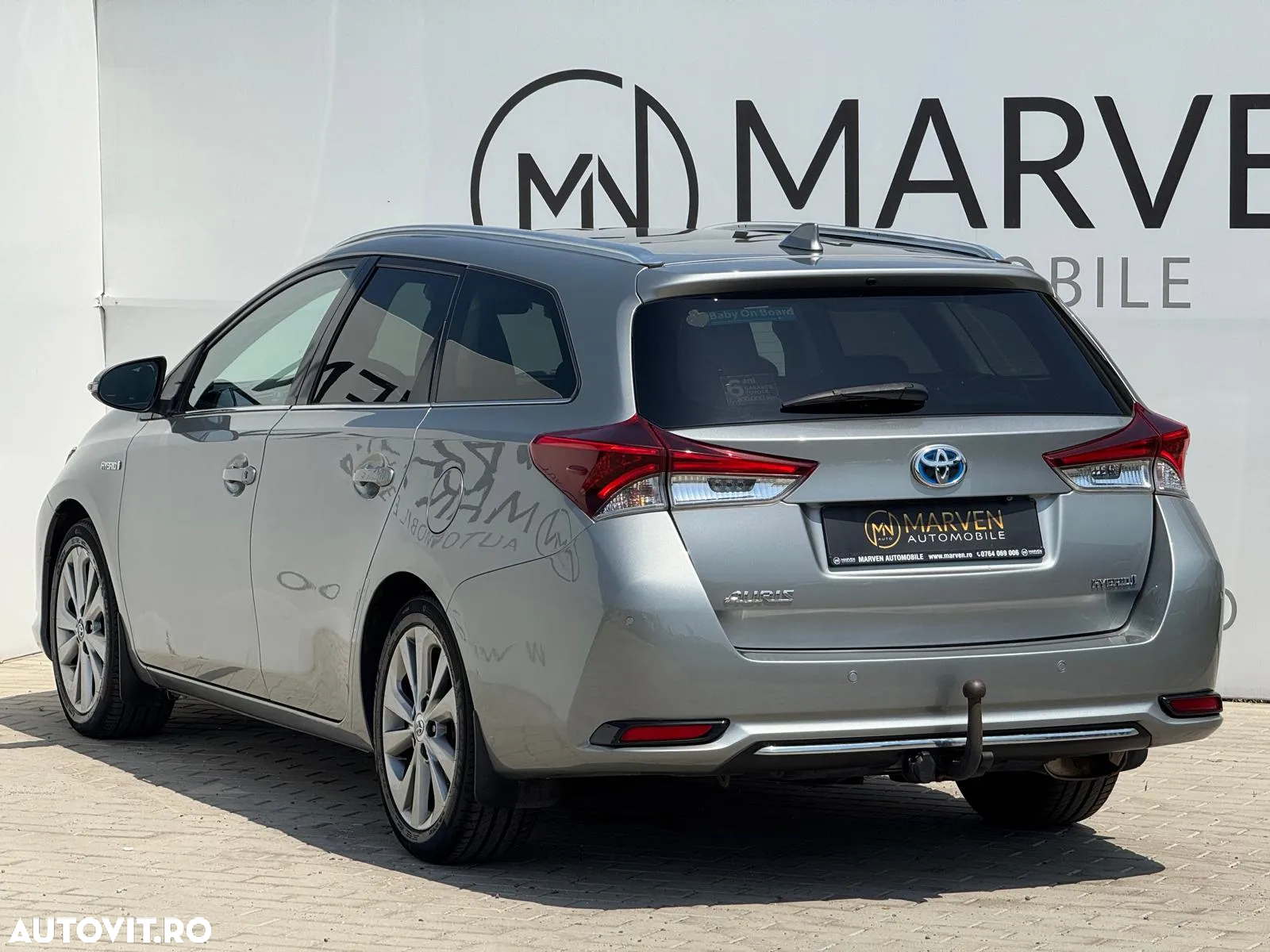 Toyota Auris 1.8 L VVT-i HSD Sol + - 5