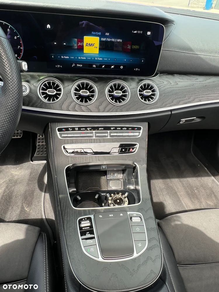 Mercedes-Benz Klasa E 200 9G-TRONIC AMG Line - 20