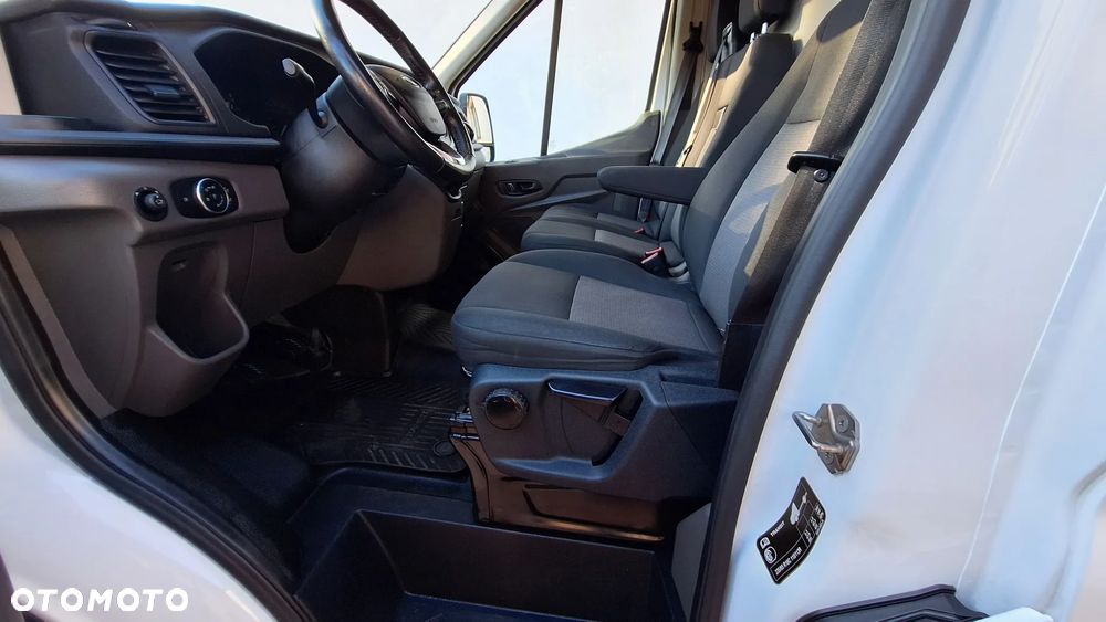 Ford Transit - 17