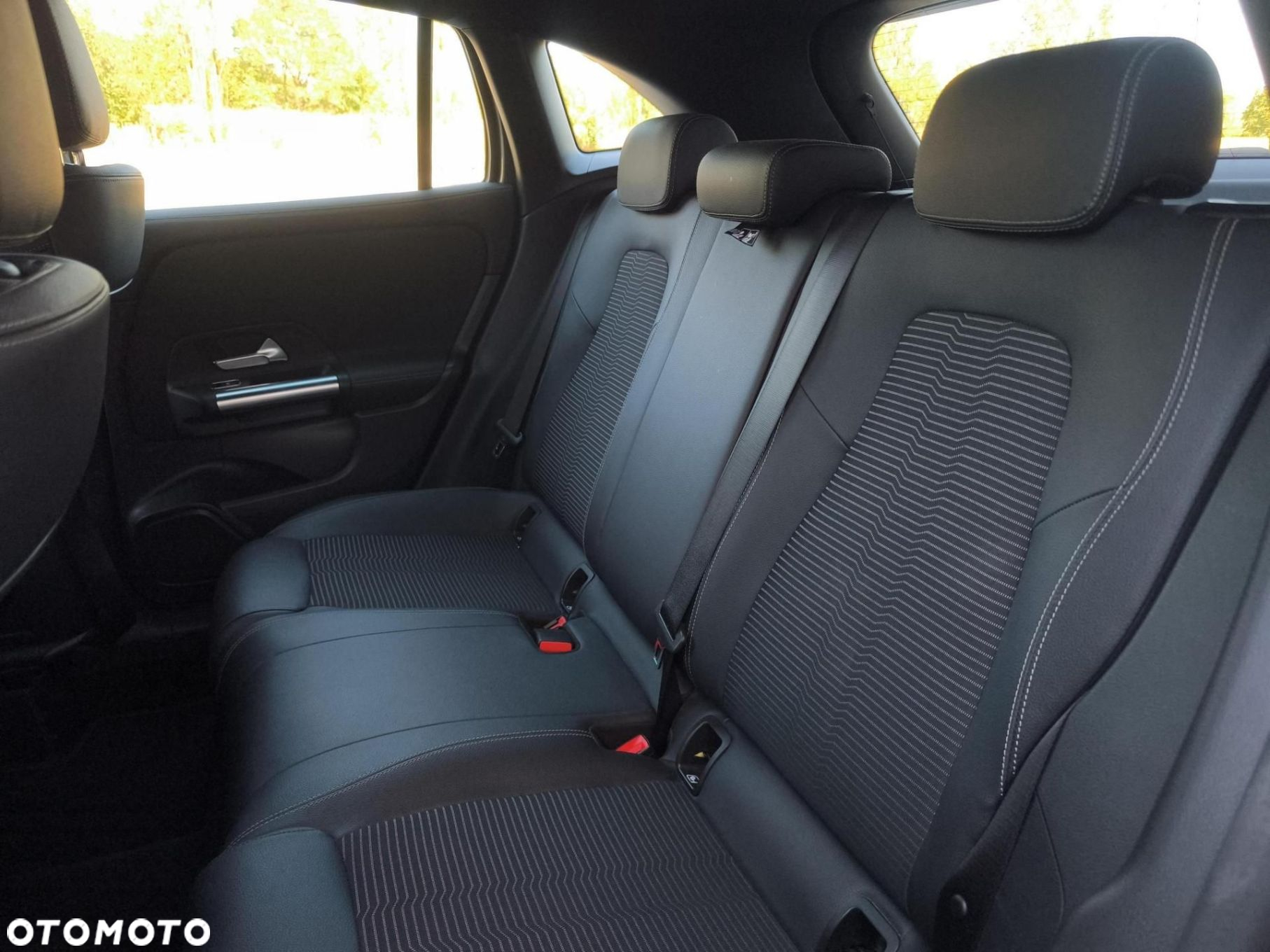 Mercedes-Benz GLA 200 Progressive - 21