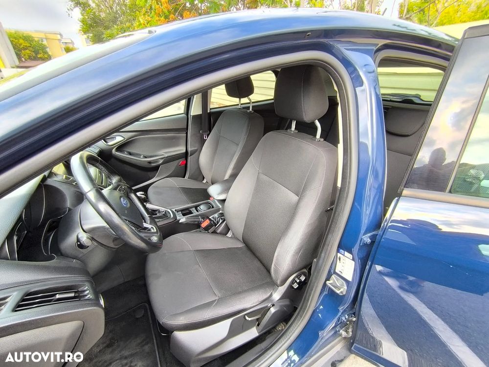 Ford Focus - 11