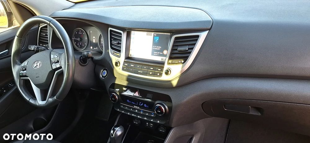 Hyundai Tucson blue 2.0 CRDi 4WD Premium - 19