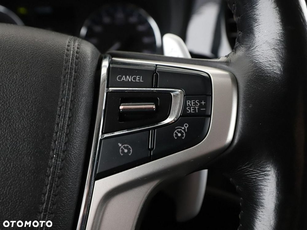 Mitsubishi Outlander Intense + - 31