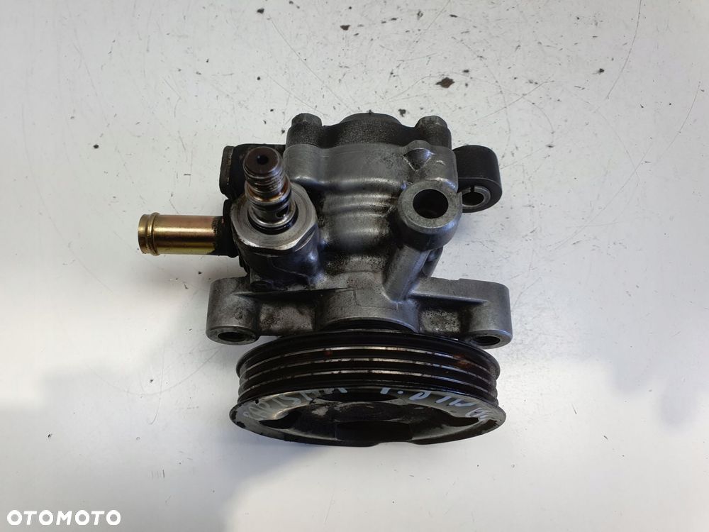 Mitsubishi Carisma 1.8 GDI POMPA WSPOMAGANIA - 3