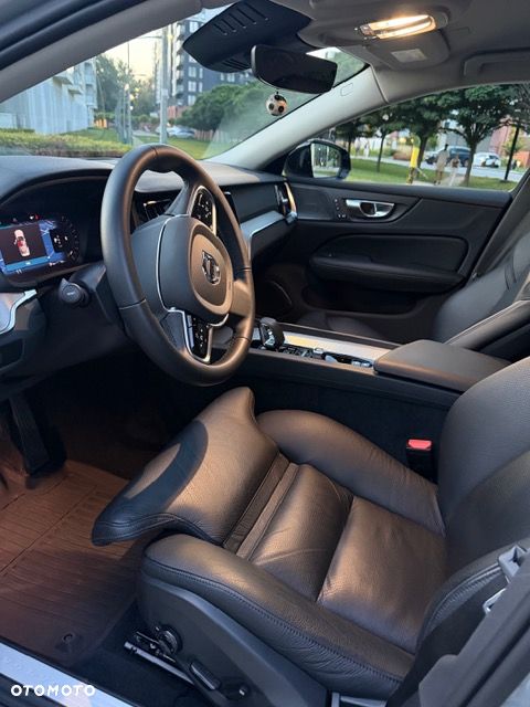 Volvo S60 B4 B Plus Dark - 10