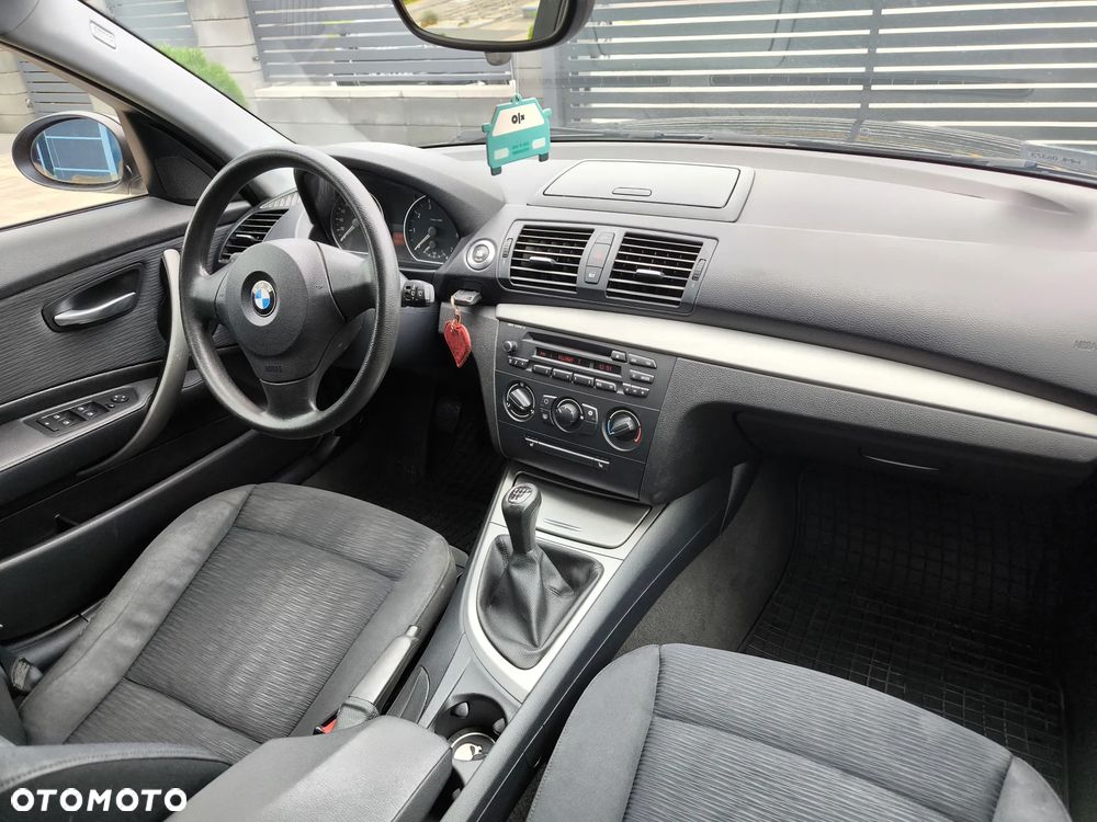 BMW Seria 1 - 12