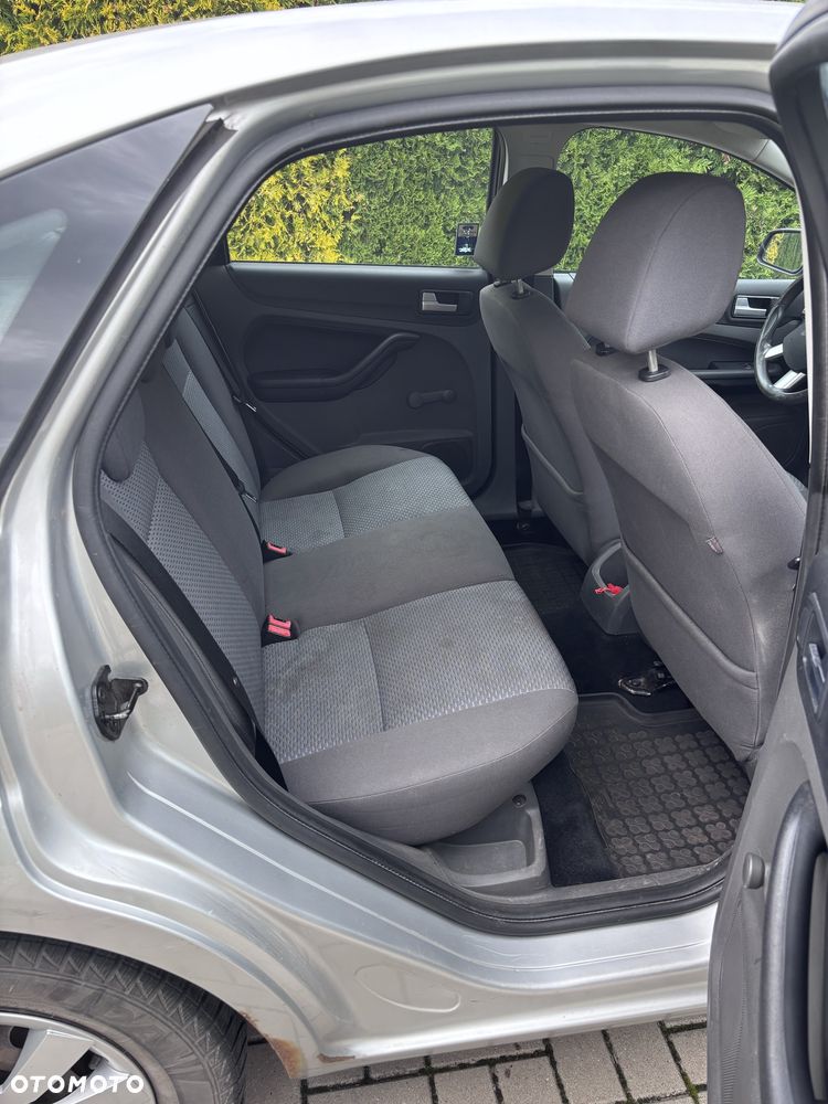 Ford Focus - 7
