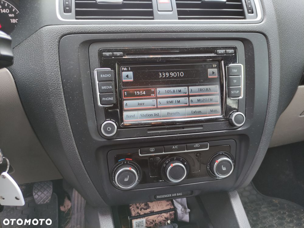 Volkswagen Jetta 1.6 TDI BMT Comfortline - 13