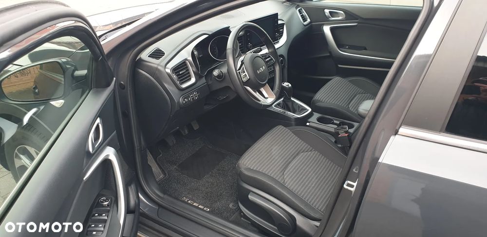 Kia XCeed 1.0 T-GDI L Business Line - 23