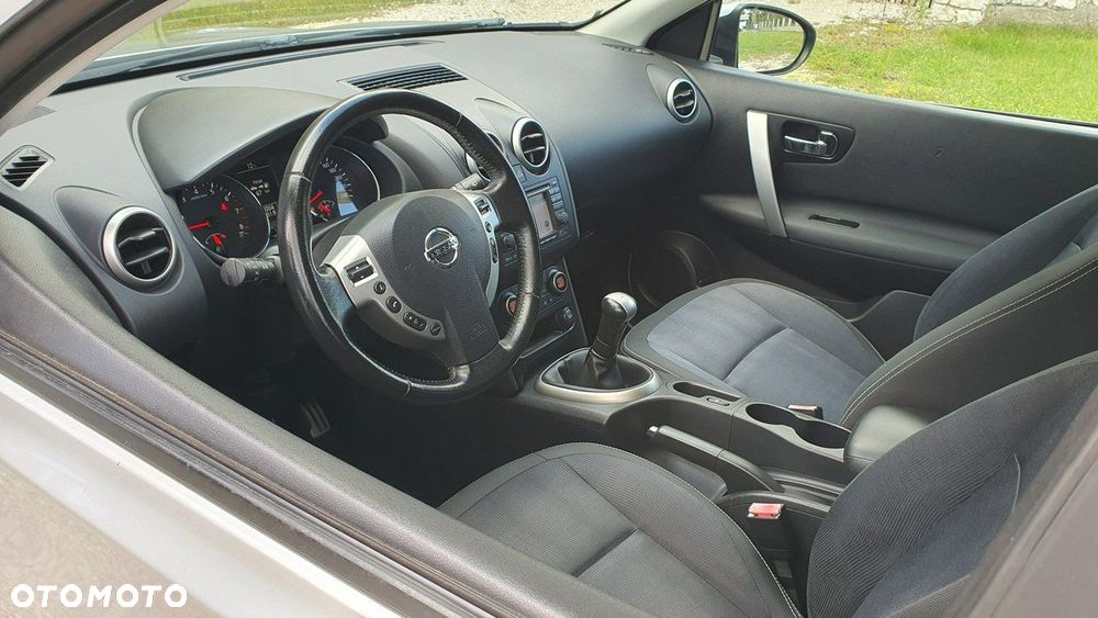 Nissan Qashqai 1.6 I-Way - 12