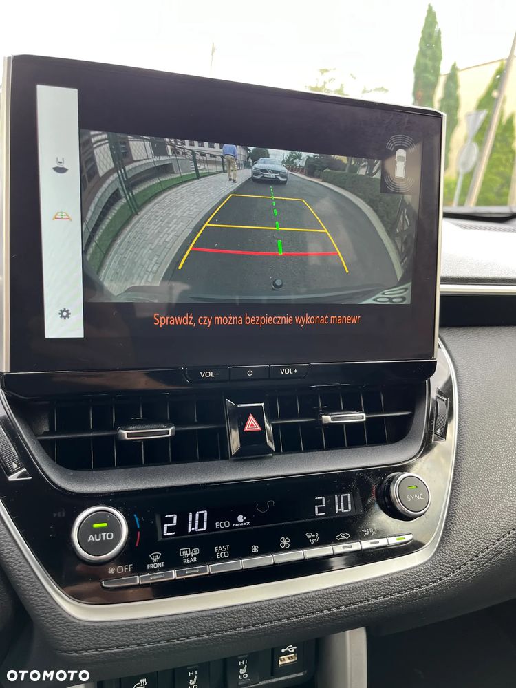 Toyota Corolla Cross 2.0 Hybrid Premiere Edition AWD - 13