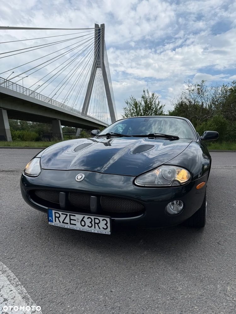 Jaguar XK - 3