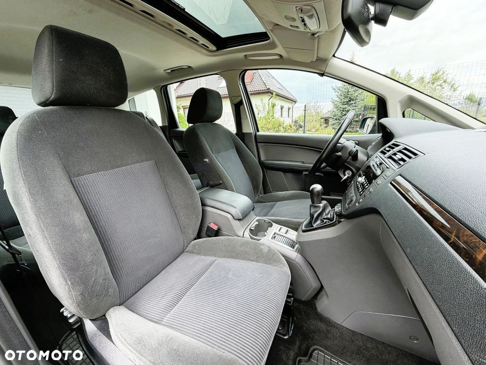 Ford C-MAX - 12