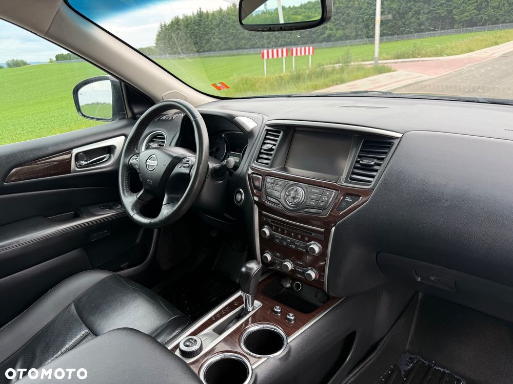 Nissan Pathfinder - 7