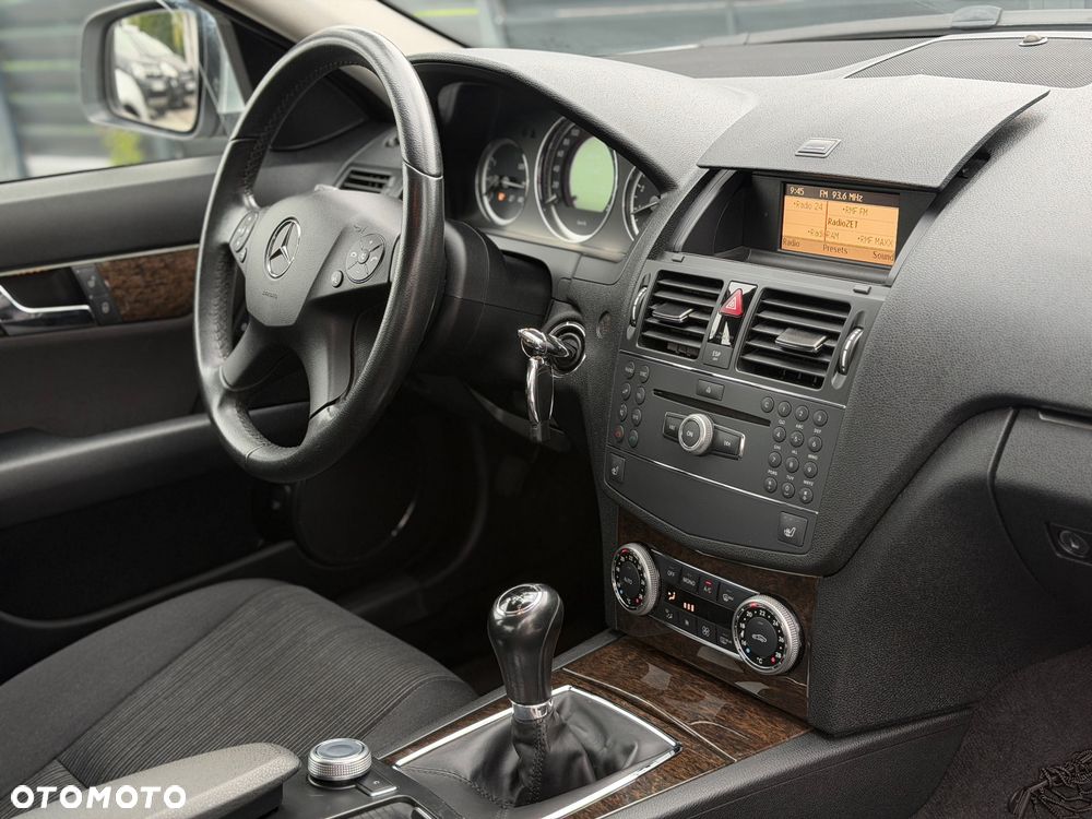 Mercedes-Benz Klasa C 180 Kompressor Avantgarde - 22