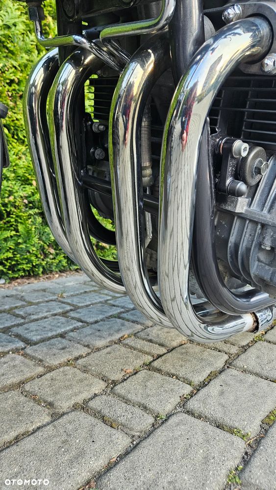 Kawasaki Zephyr - 15