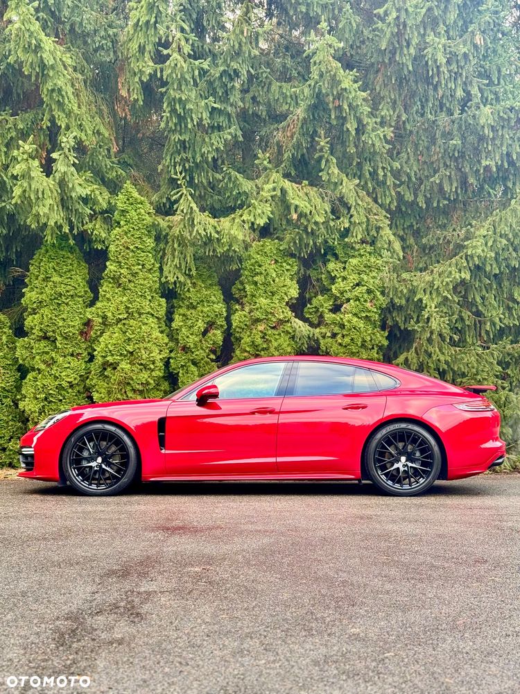 Porsche Panamera 4S - 7