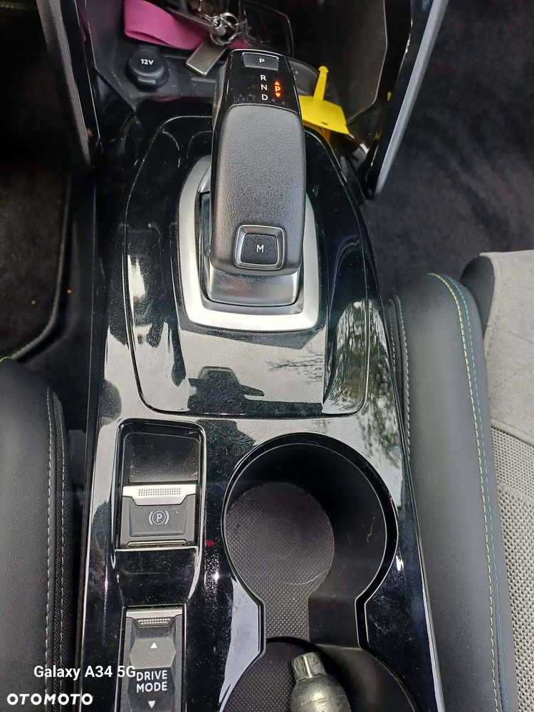 Peugeot 208 - 21