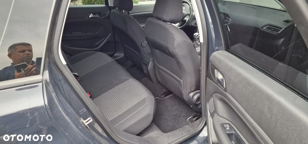Peugeot 308 PureTech 130 GPF Stop & Start Style - 13