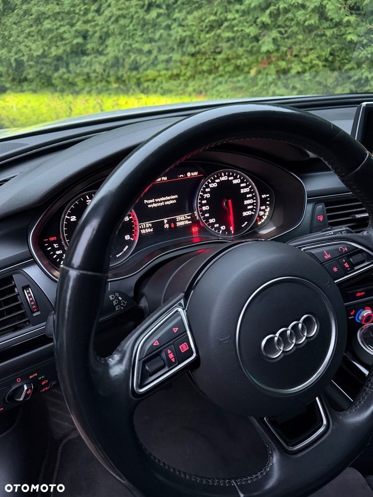 Audi A6 Avant 2.0 TDI Ultra S tronic - 13