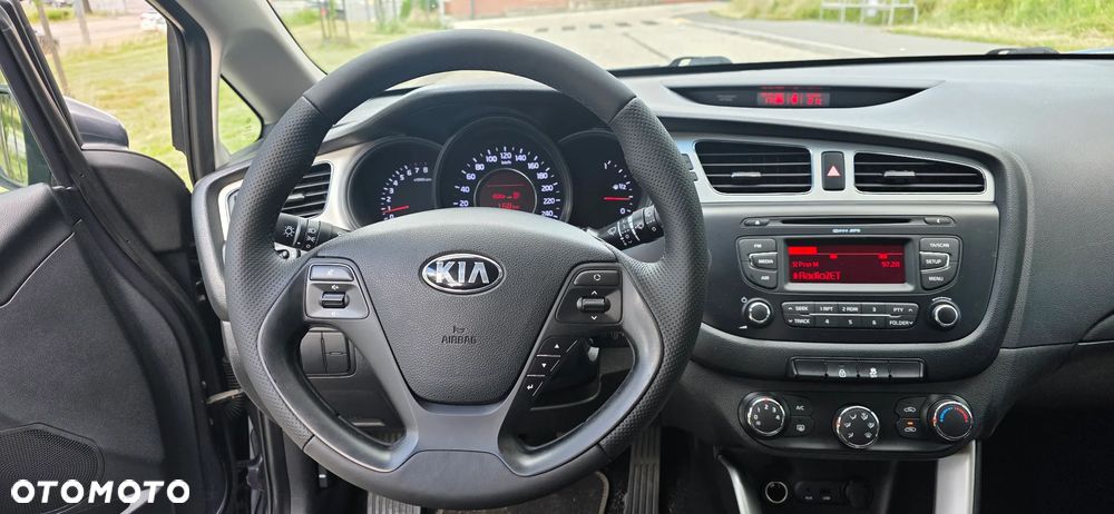 Kia Ceed - 7