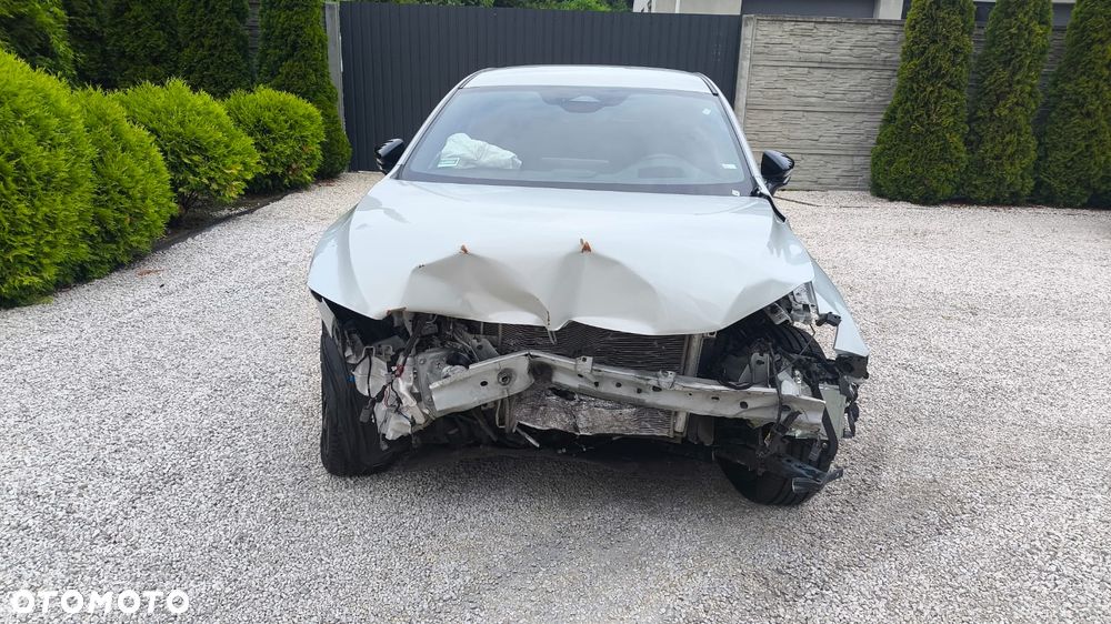 Mazda 3 - 3