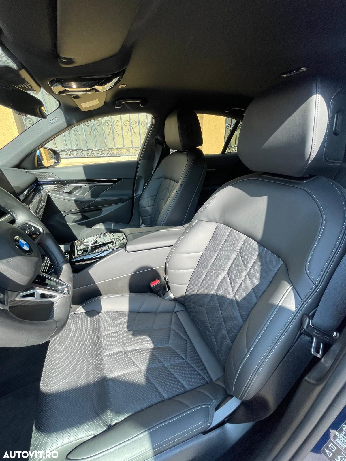 BMW Seria 5 520d xDrive AT MHEV - 9