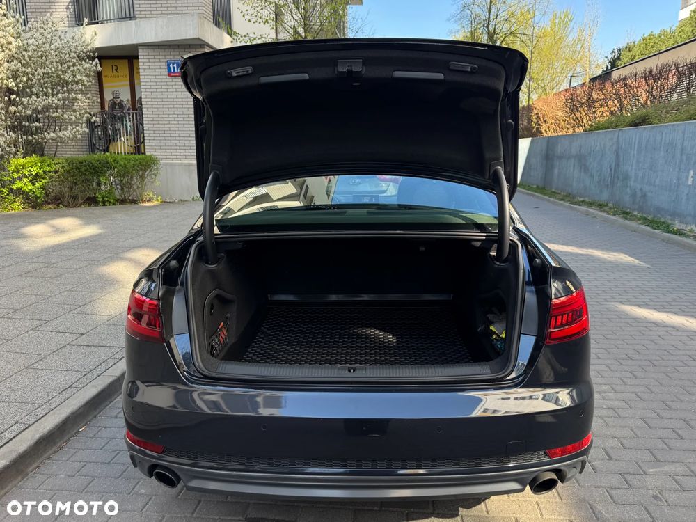 Audi A4 Limousine 2.0 TFSI quattro S tronic design - 21