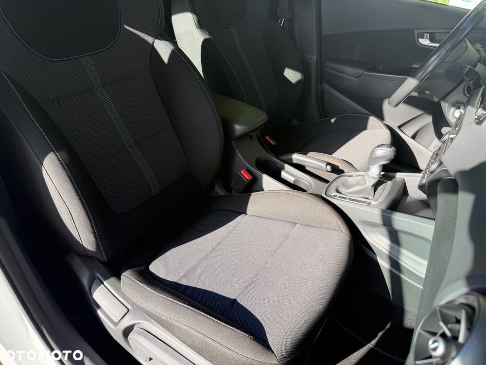 Hyundai Kona - 16