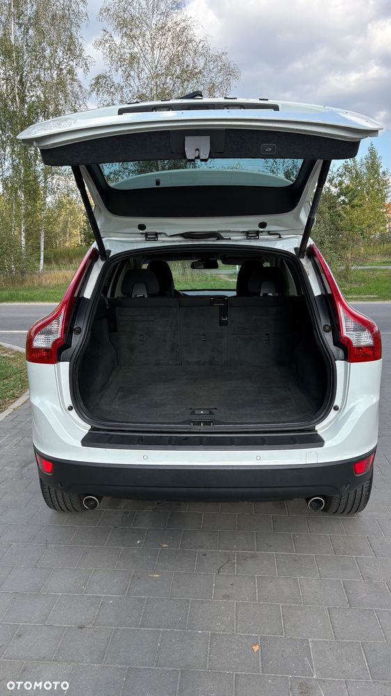 Volvo XC 60 2.4D AWD - 14