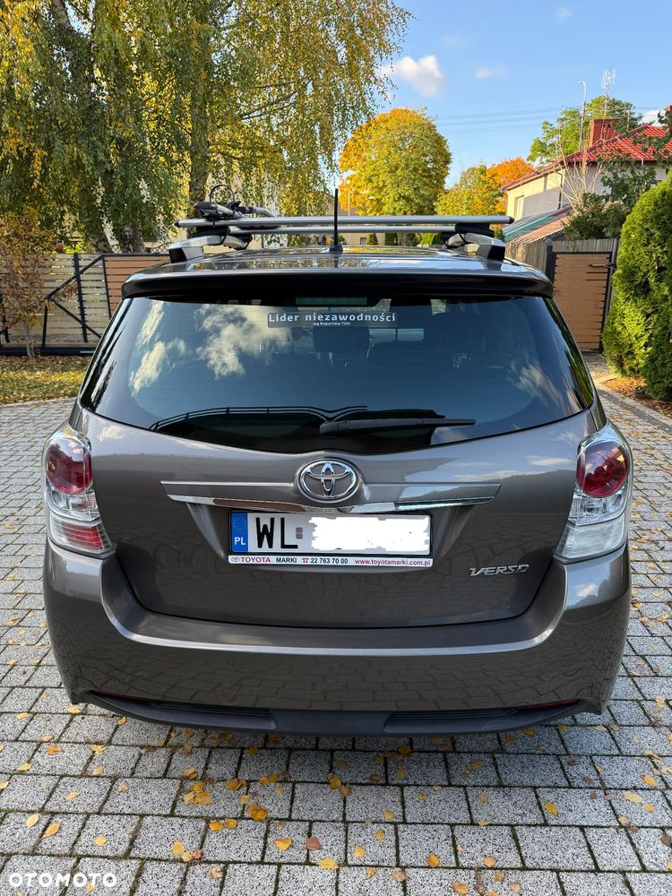 Toyota Verso 2017 photo 5