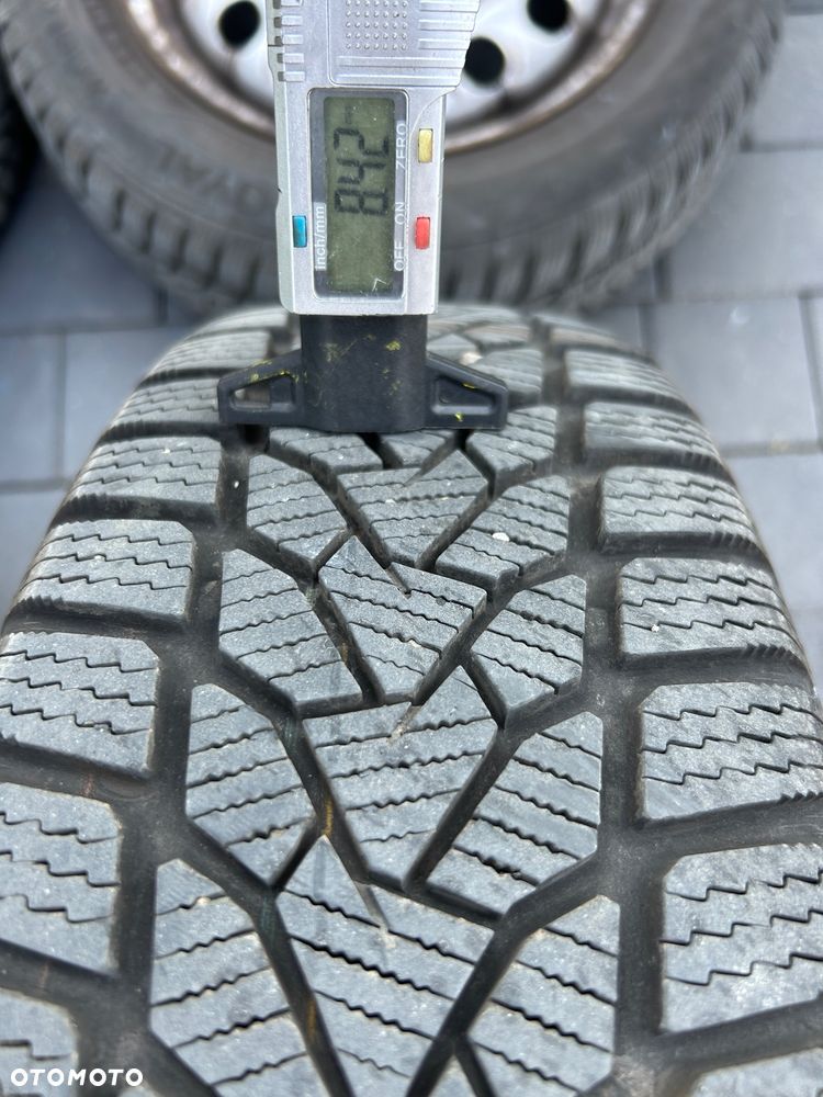 Koła Zimowe Mini Seat Skoda Vw 5x100 ET 45 175/65/15 Uniroyal 8,5mm - 2