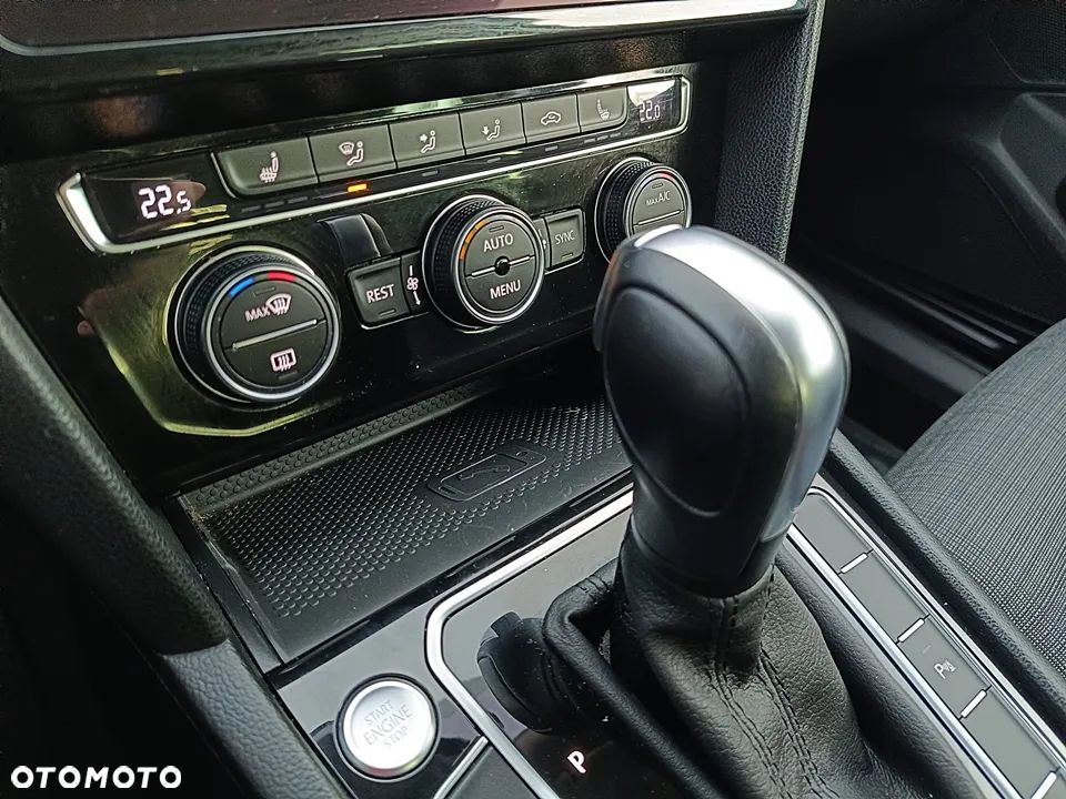 Volkswagen Passat 1.5 TSI EVO Business DSG - 37