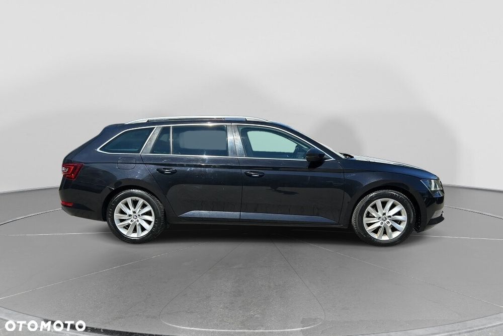 Skoda Superb 2.0 TDI 4x4 Style DSG - 16