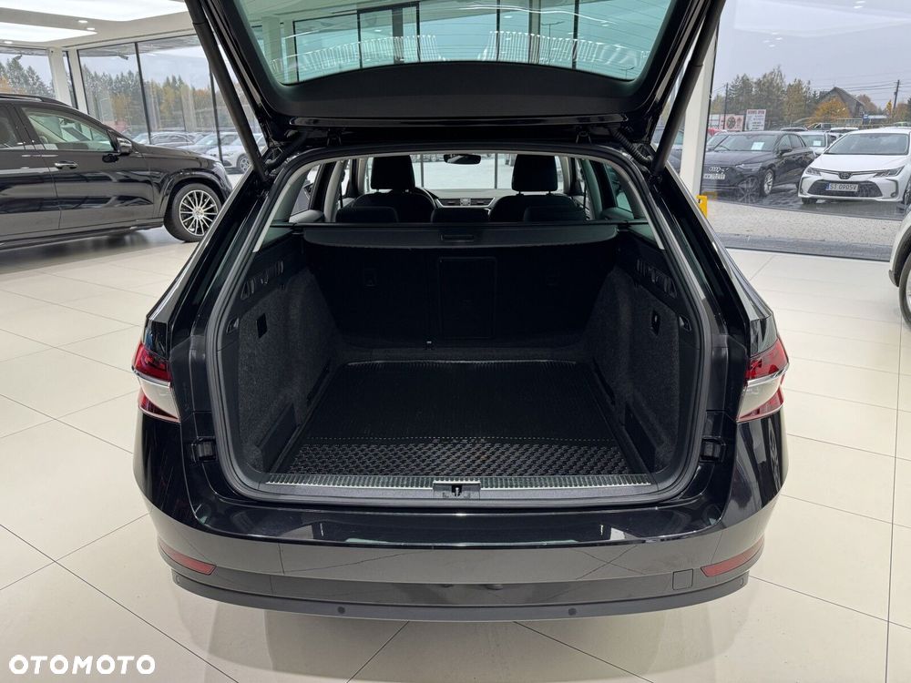 Skoda Superb 2.0 TDI SCR Style DSG - 18