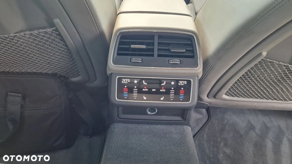 Audi A6 Avant 40 TDI quattro S tronic - 12