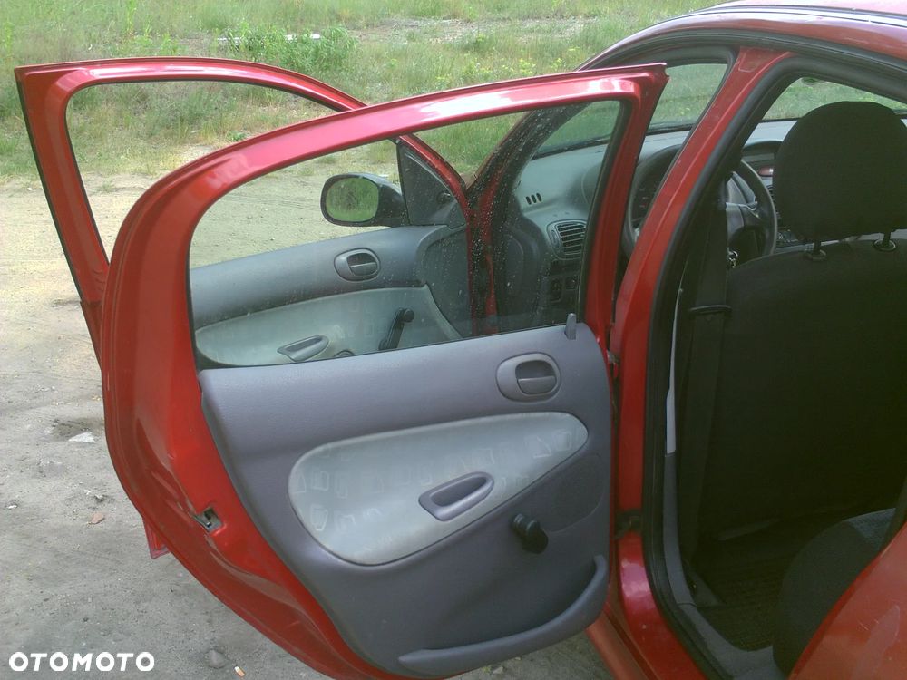 Peugeot 206 1.1 XR Presence - 33