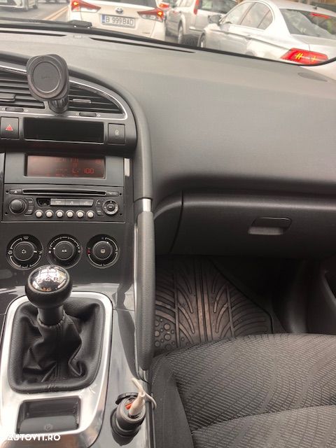 Peugeot 3008 1.6 Confort Pack - 7