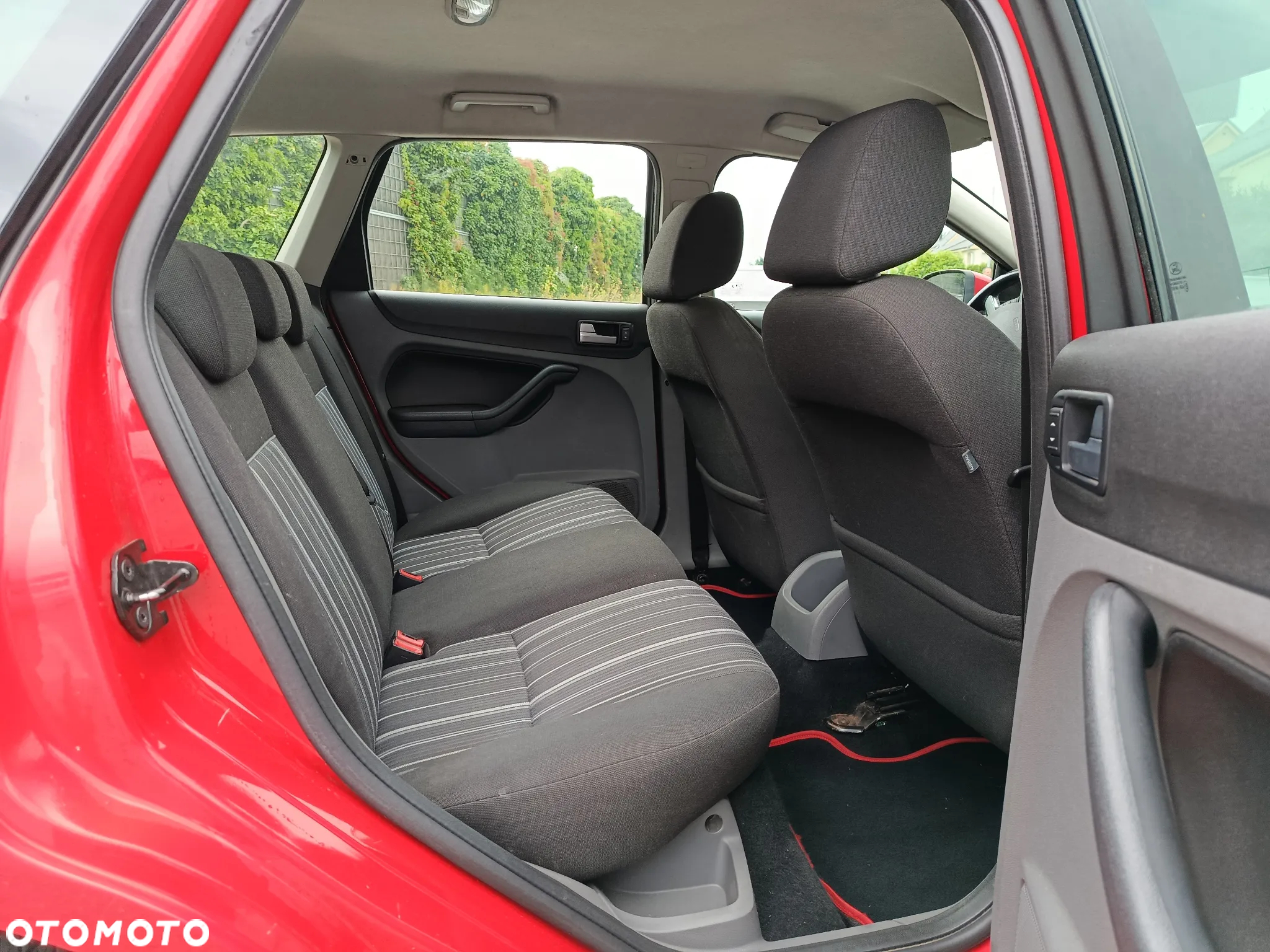 Ford Focus - 12