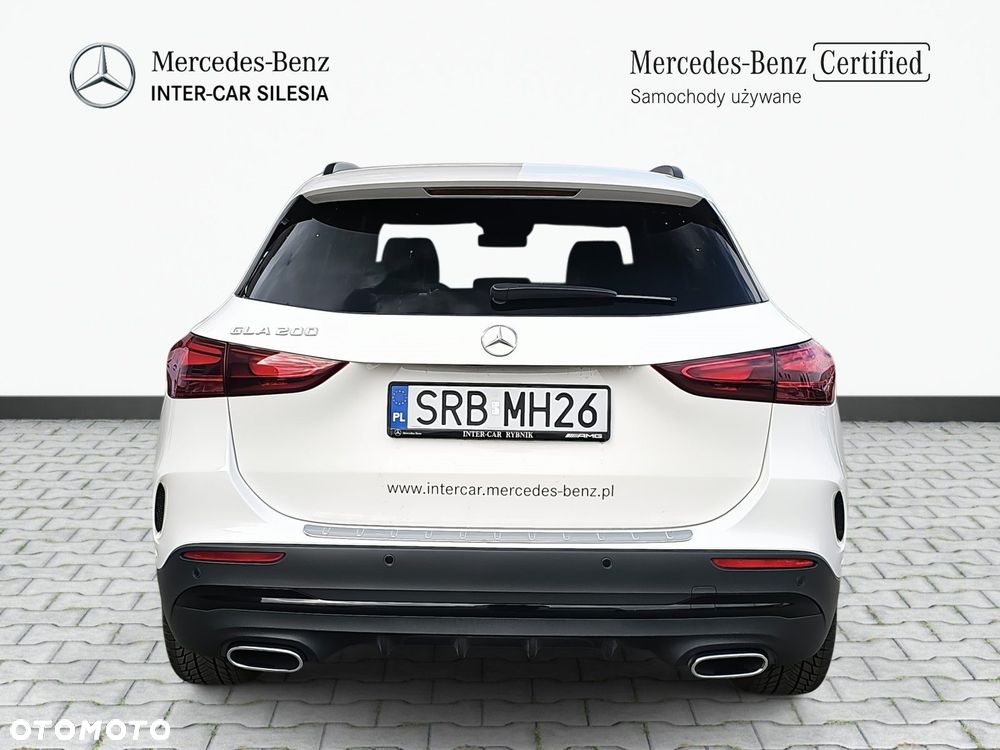 Mercedes-Benz GLA 200 Business Edition - 7