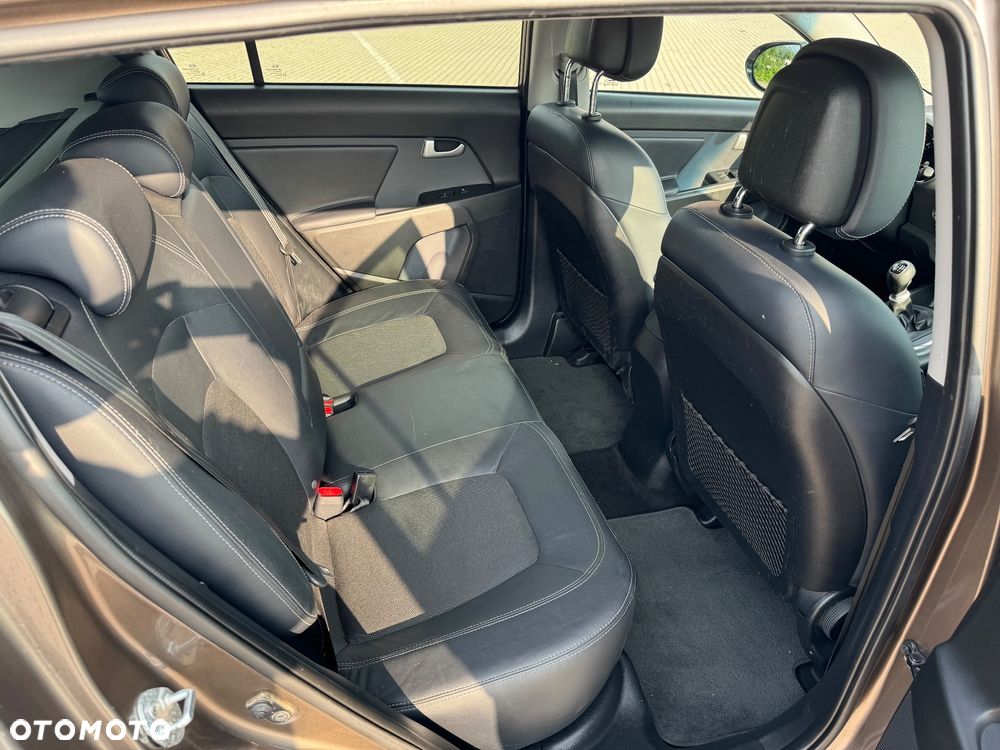 Kia Sportage 2.0 CRDI 4WD Spirit - 8