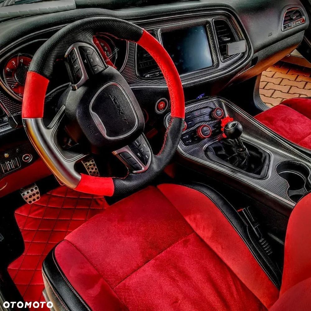 Dodge Challenger - 6
