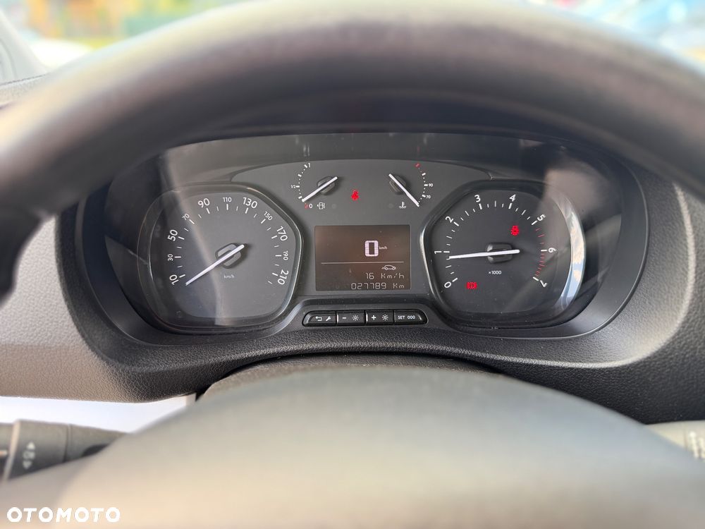 Opel Vivaro - 23