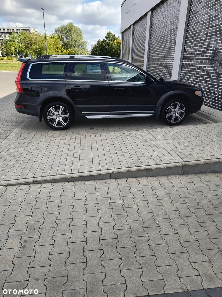 Volvo XC 70 D5 AWD Summum - 4