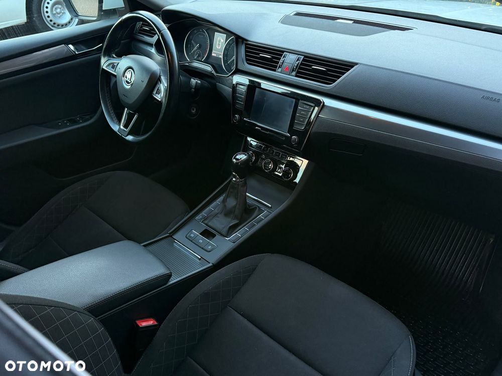 Skoda Superb - 17