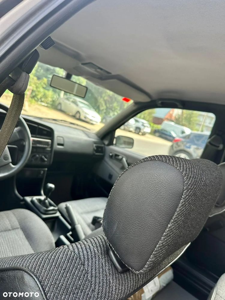 Volkswagen Passat 1.8 CL - 8