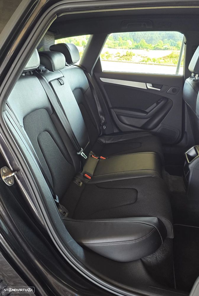 Audi A4 Avant 2.0 TDI Multitronic S-line - 9